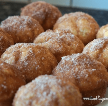 cinnamon sugar muffins