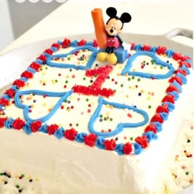 home-made ice cream cake (thats semi- home made & takes 5 minutes!)