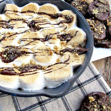 Nacho Smores in a black pan.