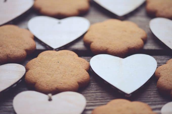 wooden hearts and ginger biscuits