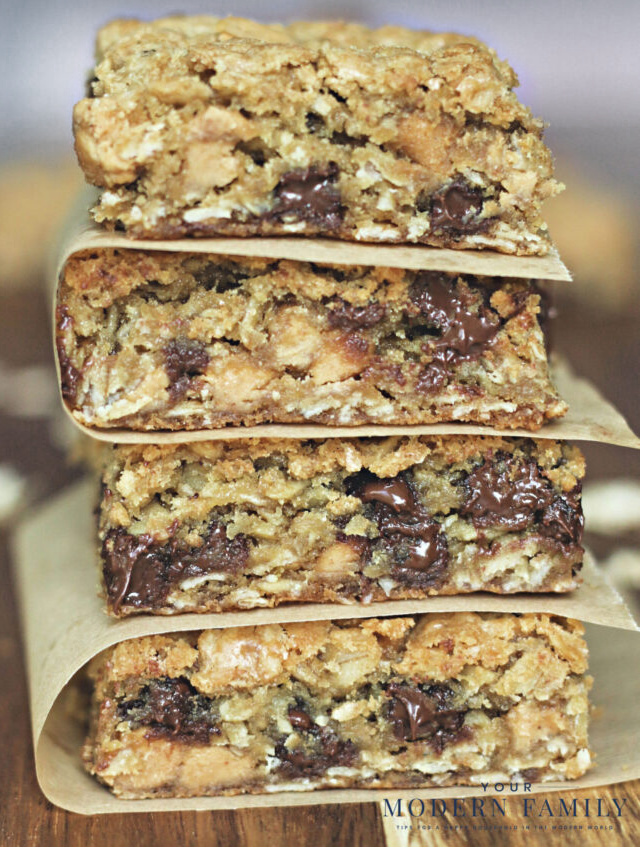cookie bars with oatmeal, peanut butter & chocolate 
